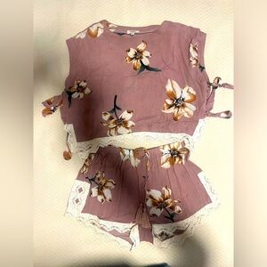 Mauve 2 piece shorts top adorable for cover up or hanging at the beach- floral